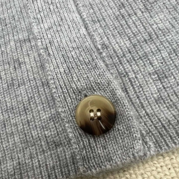 Unique design 100% cashmere cardigan - Picture 11 of 15